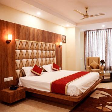 Hotel Priya Palace รานจี ภายนอก รูปภาพ